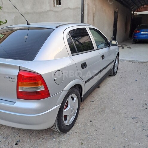 Opel Astra-7
