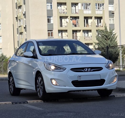 Hyundai Accent-9