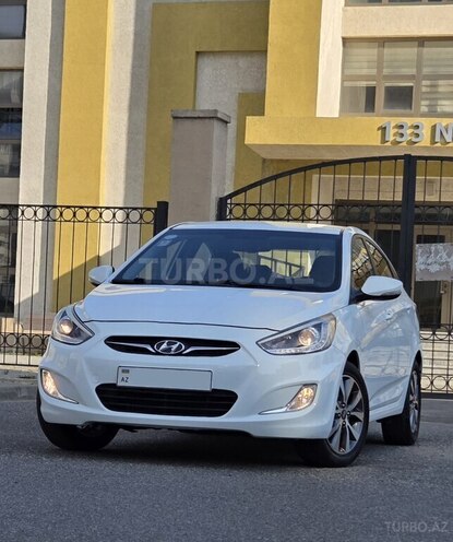 Hyundai Accent-10