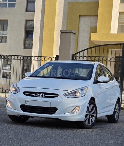 Hyundai Accent-1