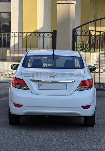 Hyundai Accent-3