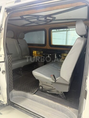 Mercedes Vito 111 CDI-11