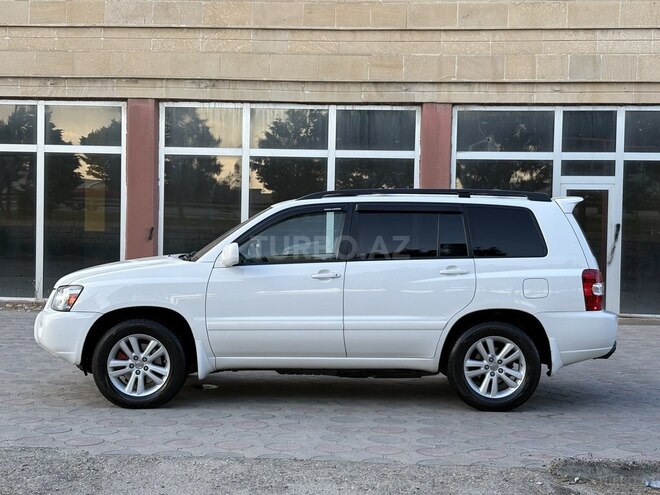 Toyota Highlander-3