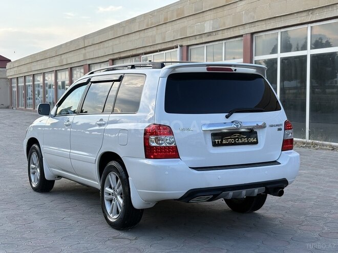 Toyota Highlander-4