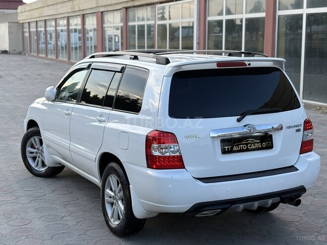 Toyota Highlander-12
