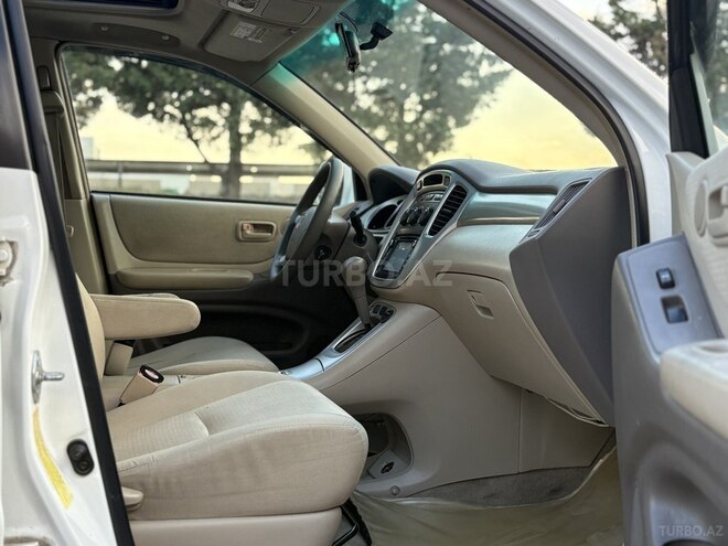 Toyota Highlander-23