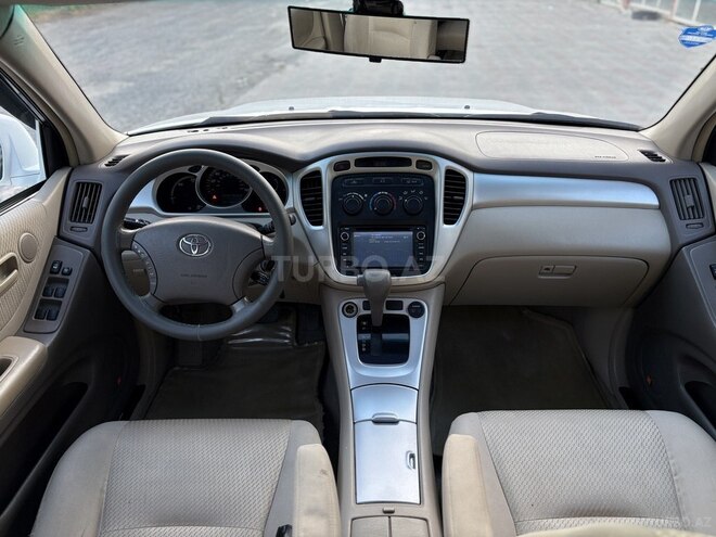 Toyota Highlander-21