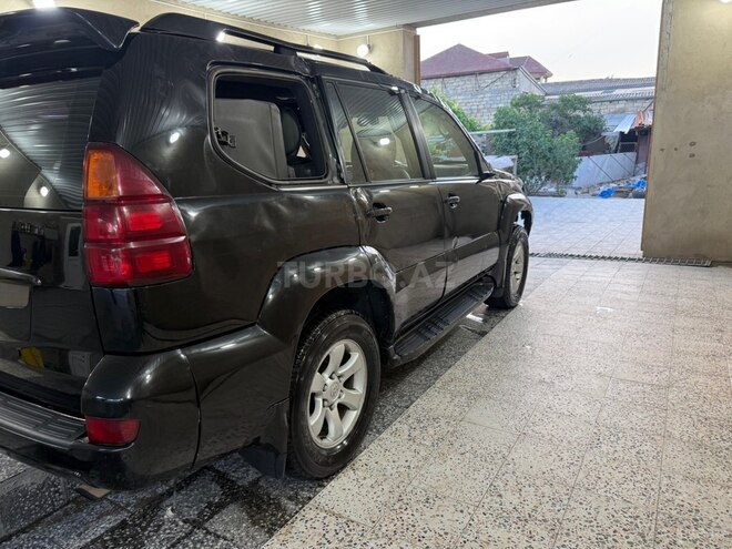 Toyota Land Cruiser Prado-4