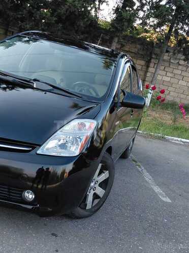 Toyota Prius-3