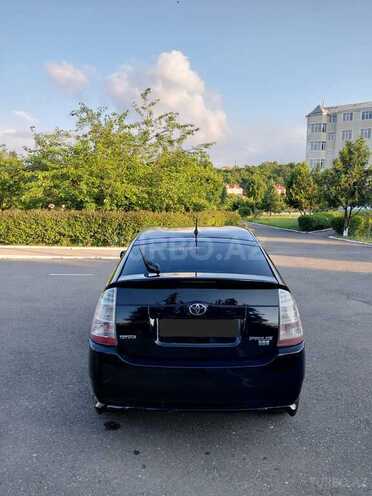 Toyota Prius-5