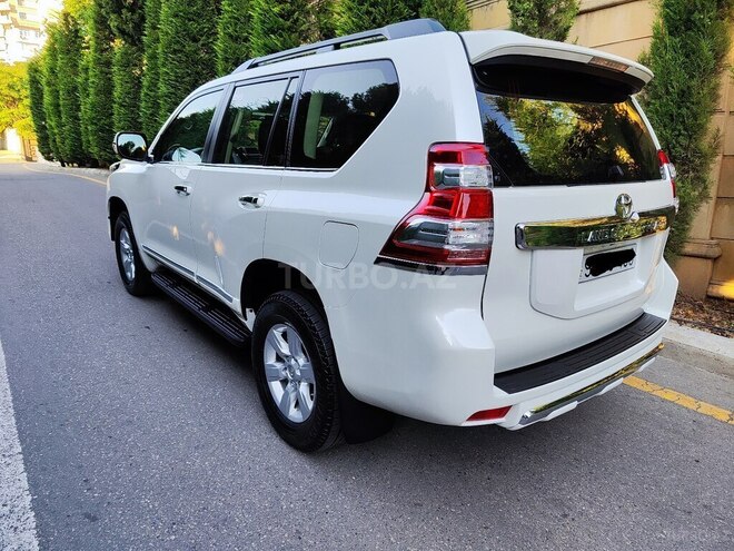 Toyota Land Cruiser Prado-7