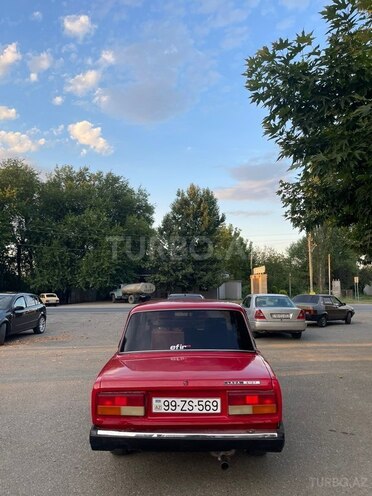 LADA (VAZ) 2107-2