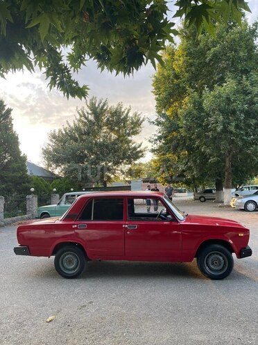 LADA (VAZ) 2107-4