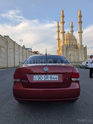Volkswagen Polo-2