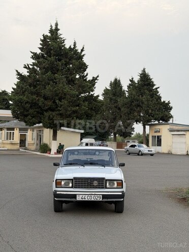 LADA (VAZ) 2107-2