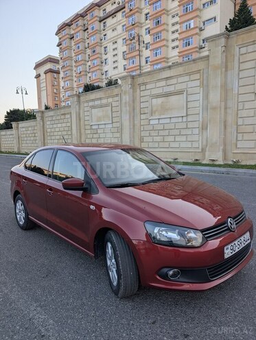 Volkswagen Polo-6