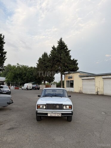 LADA (VAZ) 2107-1