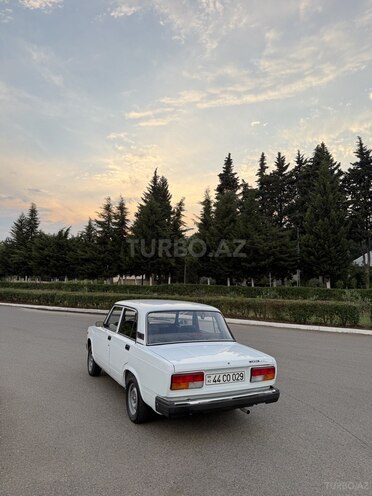 LADA (VAZ) 2107-20
