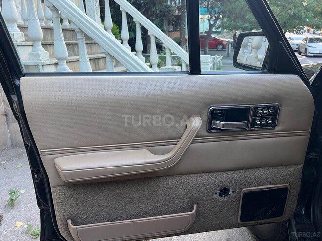 Jeep Cherokee-10