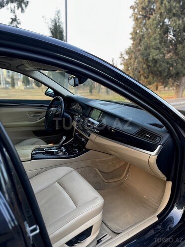 BMW 528-9