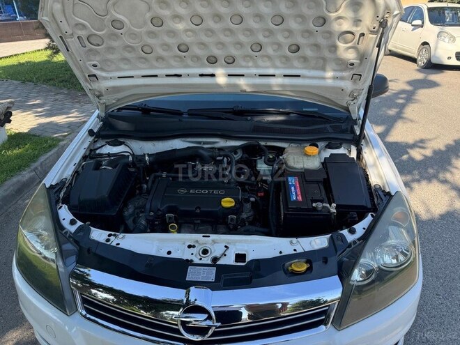 Opel Astra-13