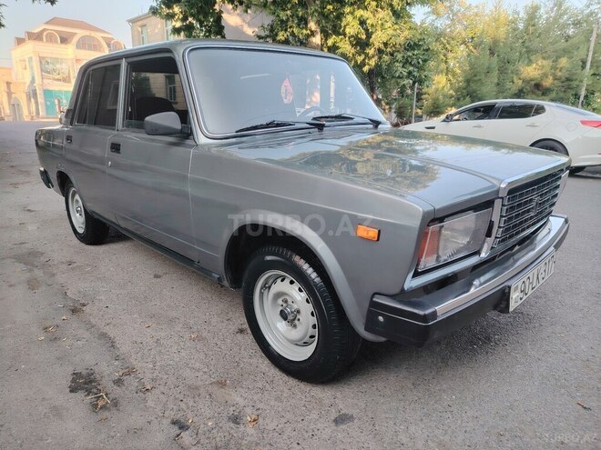LADA (VAZ) 2107-4