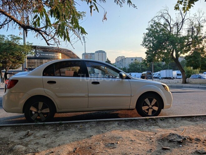 Kia Rio-3