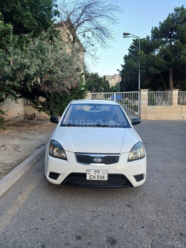 Kia Rio-1
