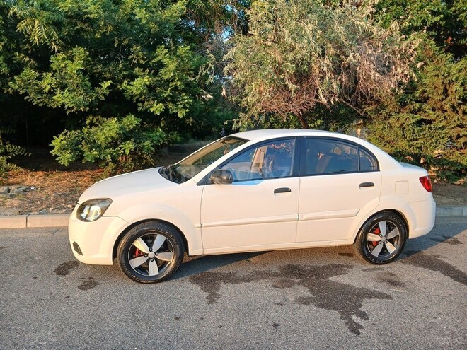 Kia Rio-8
