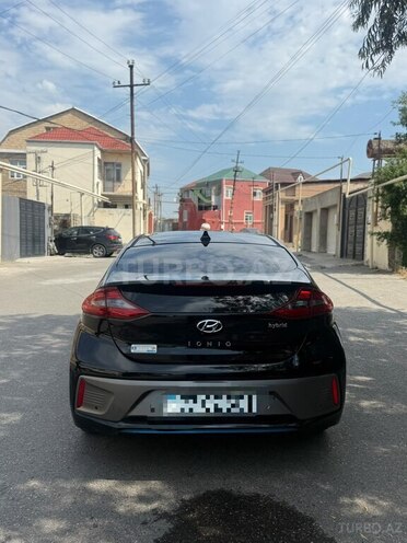 Hyundai IONIQ-7