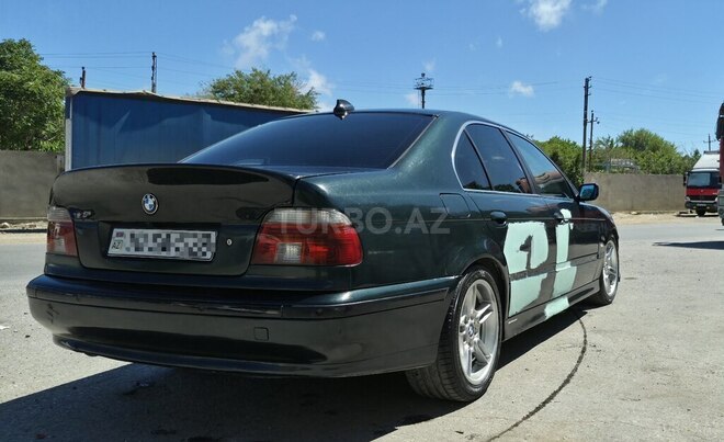 BMW 528-2