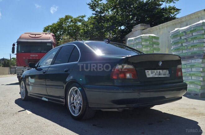 BMW 528-4