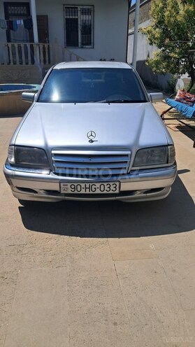 Mercedes C 220-1
