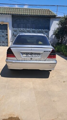 Mercedes C 220-2