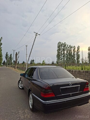 Mercedes C 220-6