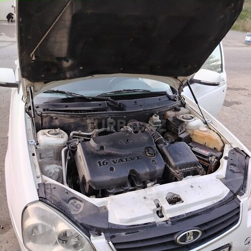 LADA (VAZ) Priora-9