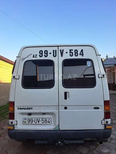 Ford Transit-2