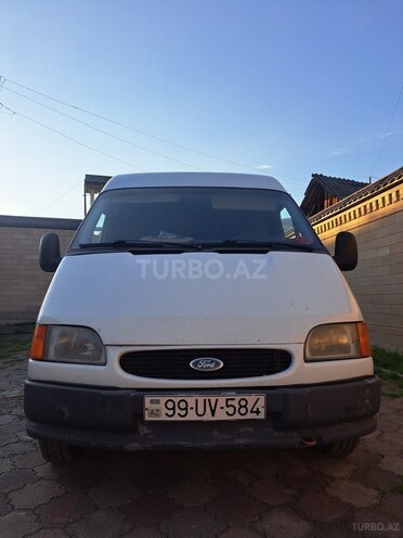 Ford Transit-1