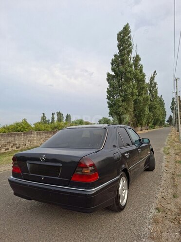 Mercedes C 220-7