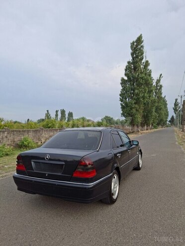 Mercedes C 220-10