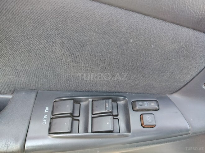 Toyota Corolla-7