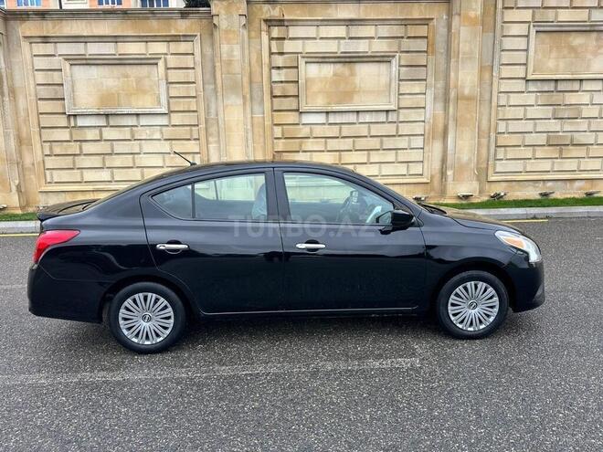 Nissan Versa-4