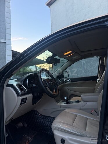 Jeep Grand Cherokee-9