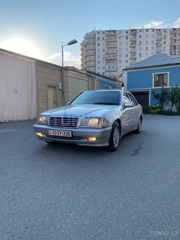 Mercedes C 220-8