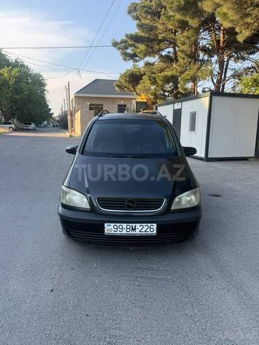 Opel Zafira-1