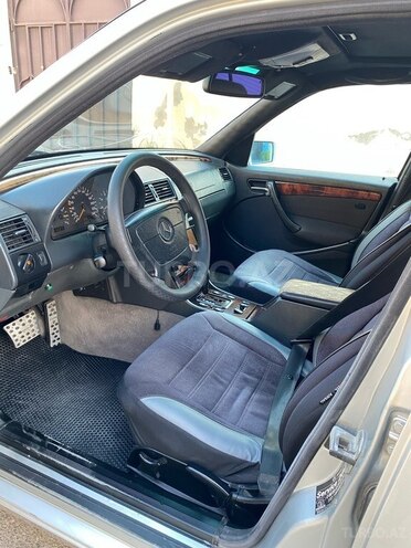 Mercedes C 220-6
