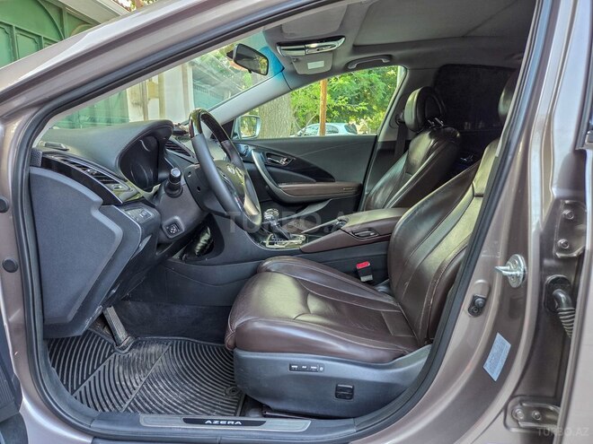Hyundai Azera-6
