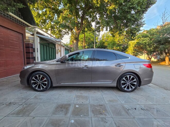 Hyundai Azera-2