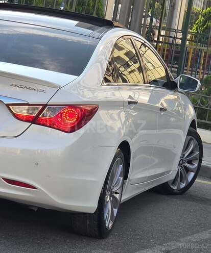 Hyundai Sonata-9