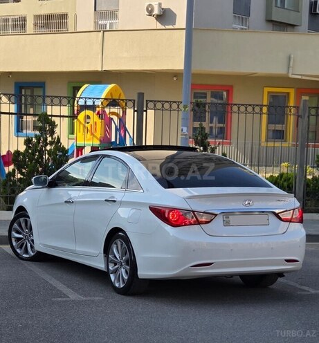 Hyundai Sonata-7